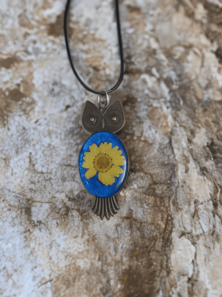 Blue Daisy Dream Owl Pendant - The Artssy Potion