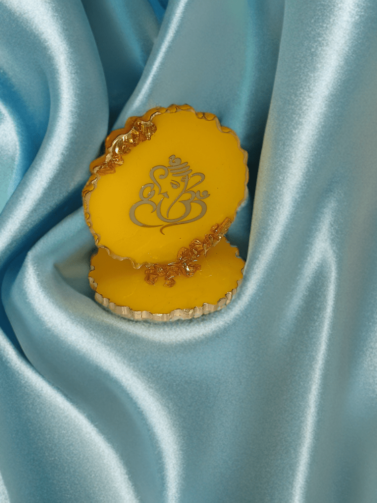 Divine Marigold Ganesha Stand - The Artssy Potion