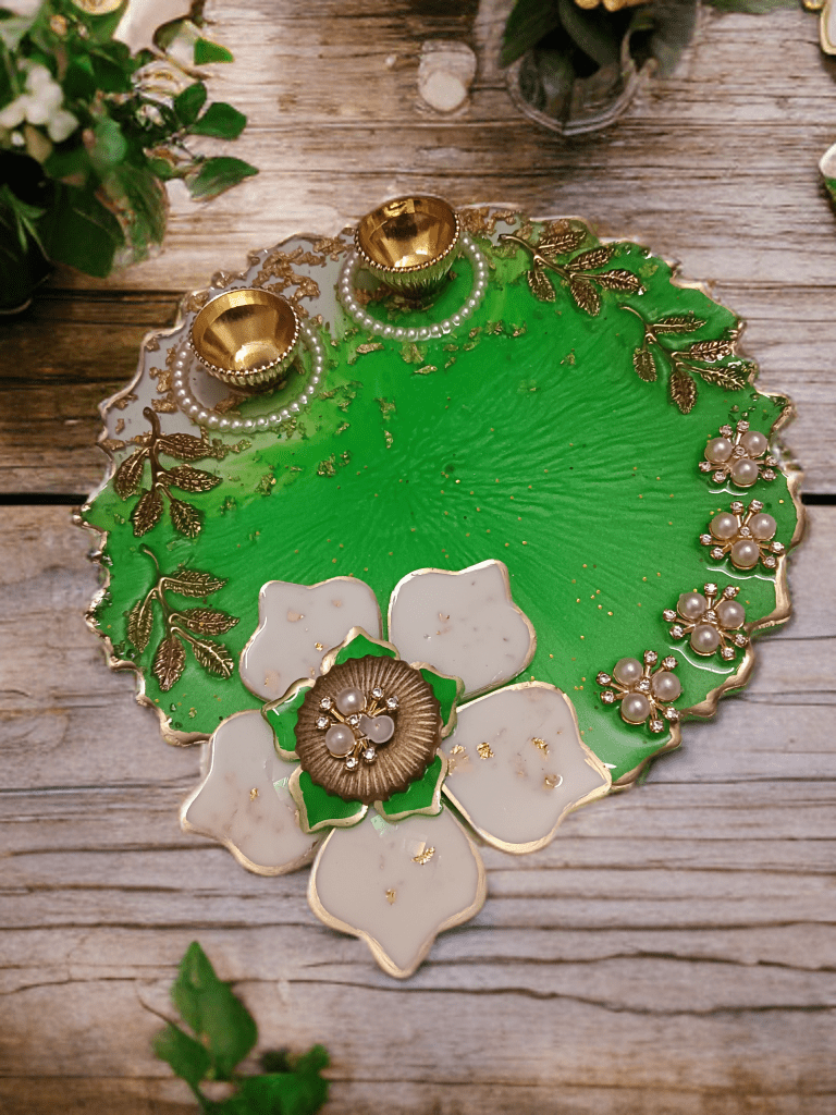 Emerald Bloom Handmade Resin Puja Thali – 8 Inches - The Artssy Potion