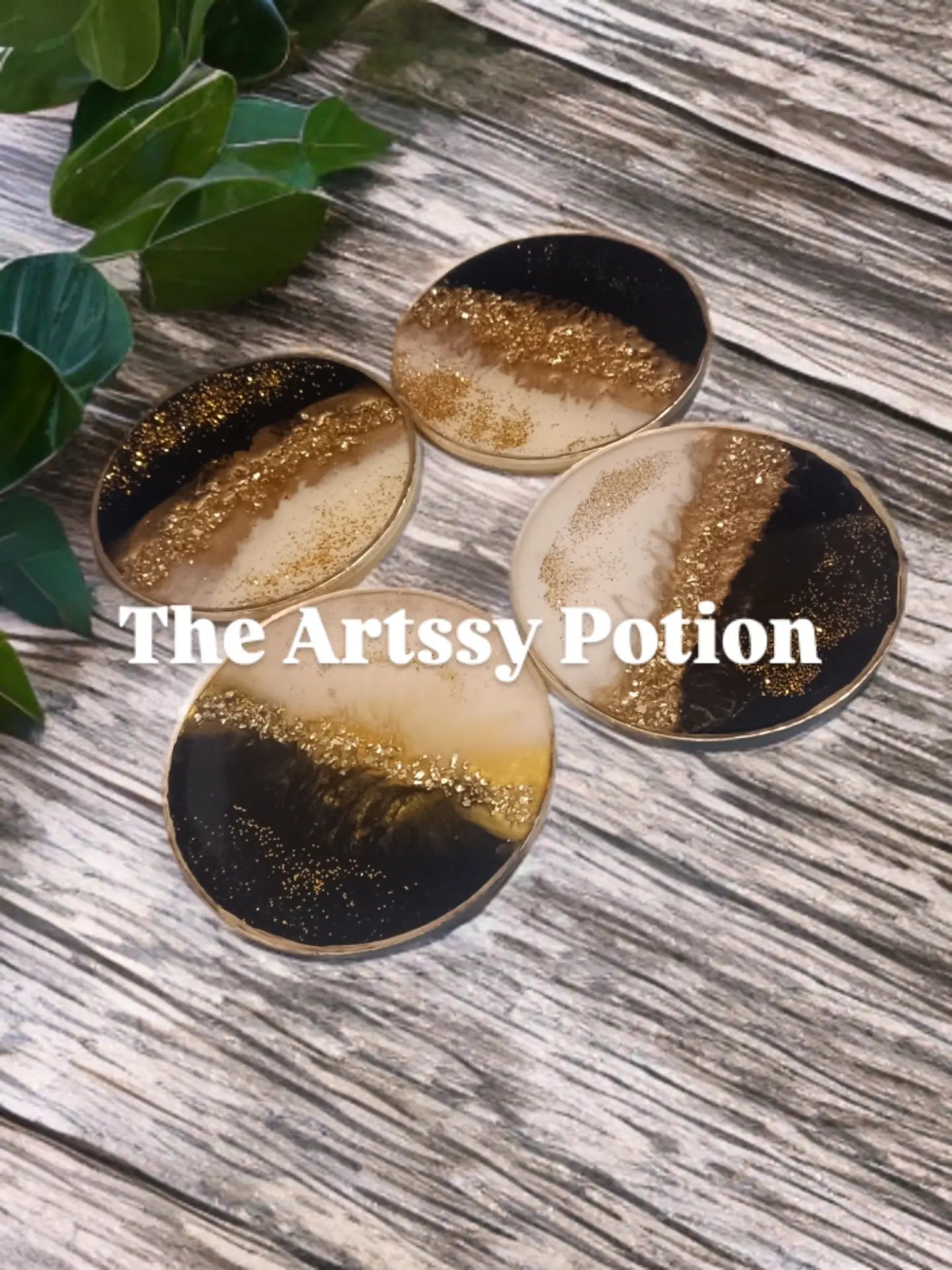 Monochrome Edit | Luxury Table Accessories | Handmade Resin Coaster set Glass Finish - The Artssy Potion